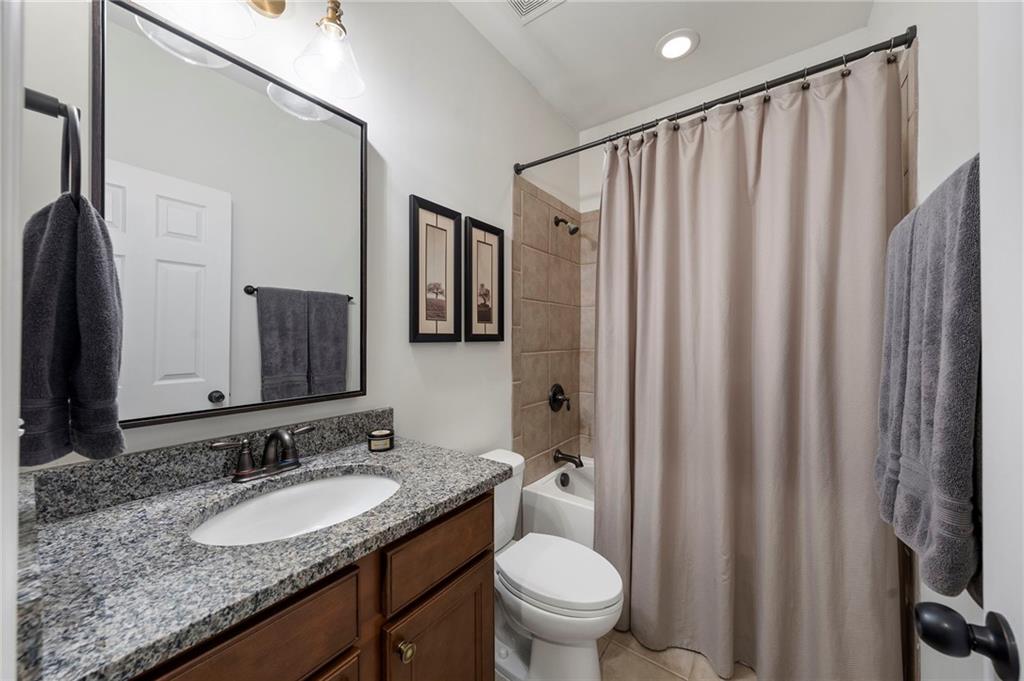 3260 Ferncliff Lane