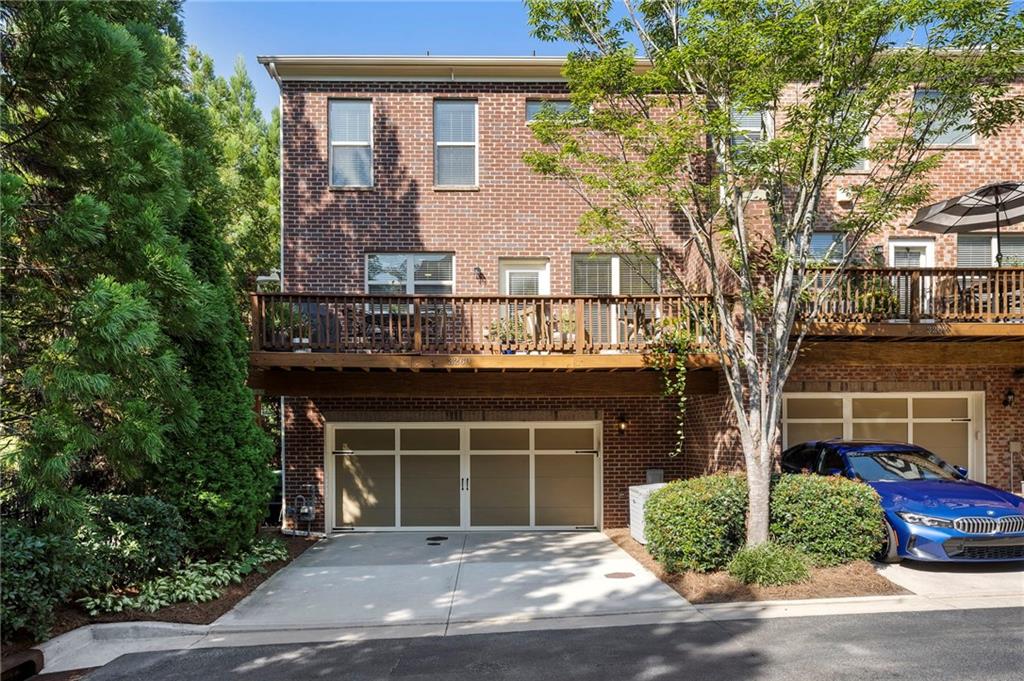 3260 Ferncliff Lane
