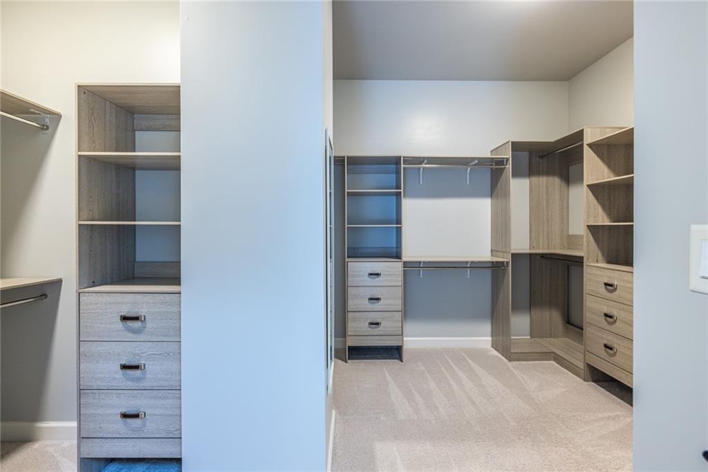 825 Glengate Place