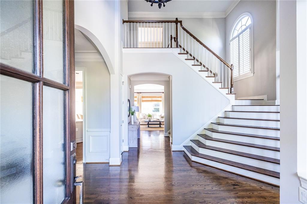 825 Glengate Place