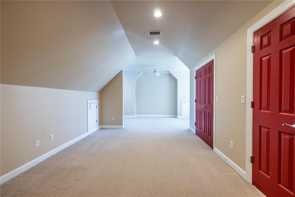 825 Glengate Place