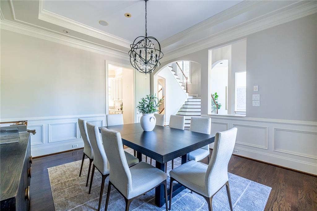825 Glengate Place