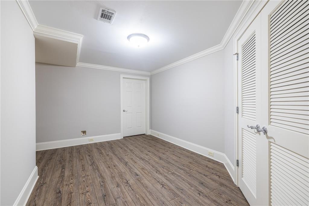 825 Glengate Place