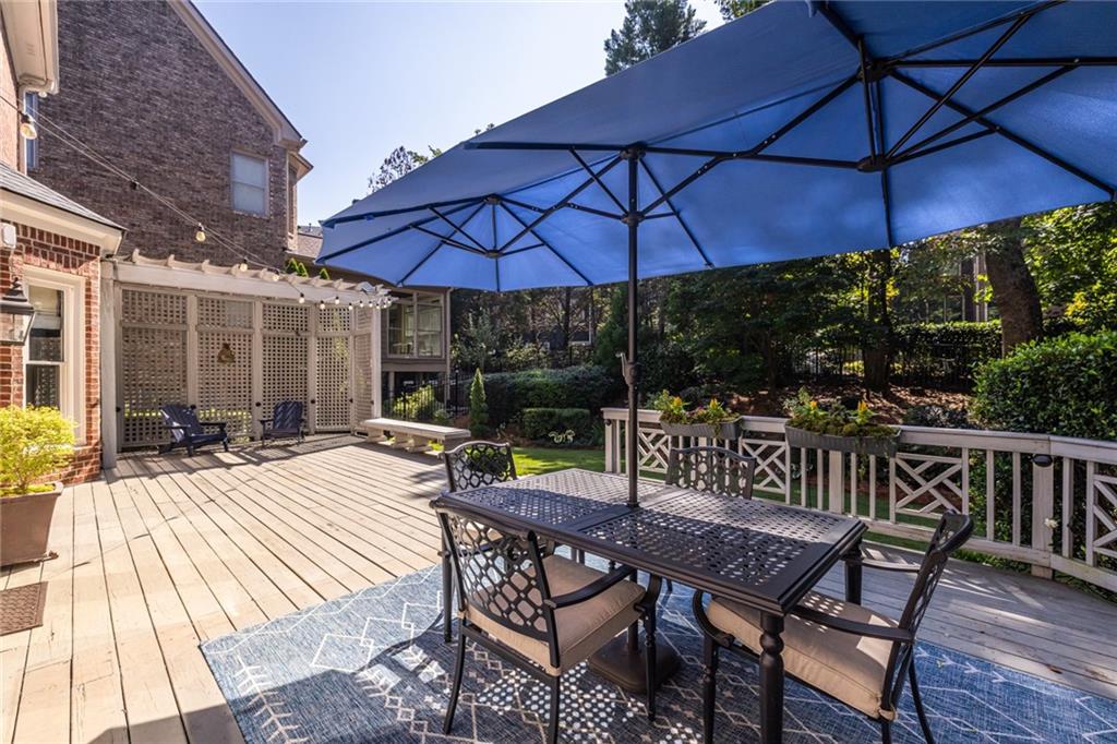 825 Glengate Place