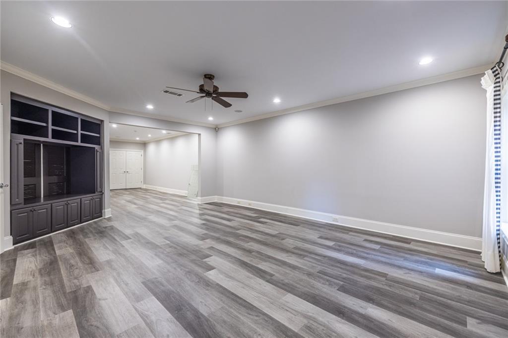 825 Glengate Place