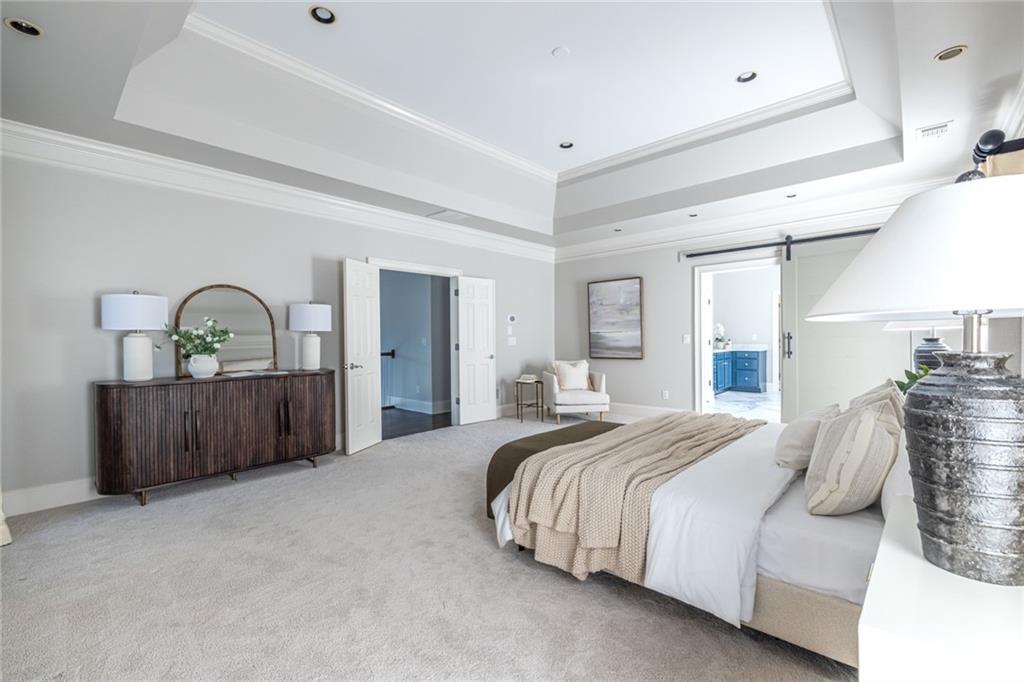 825 Glengate Place