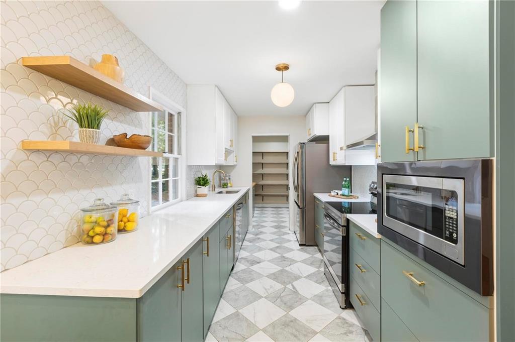 2373 Oxbow Circle