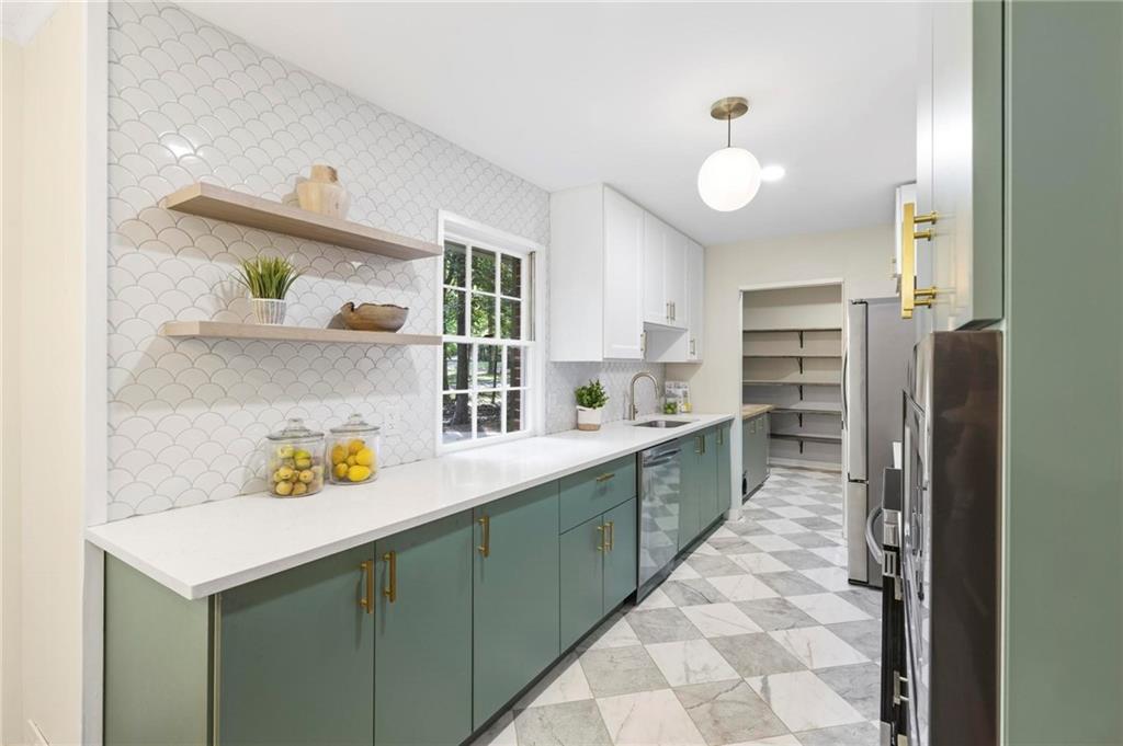 2373 Oxbow Circle