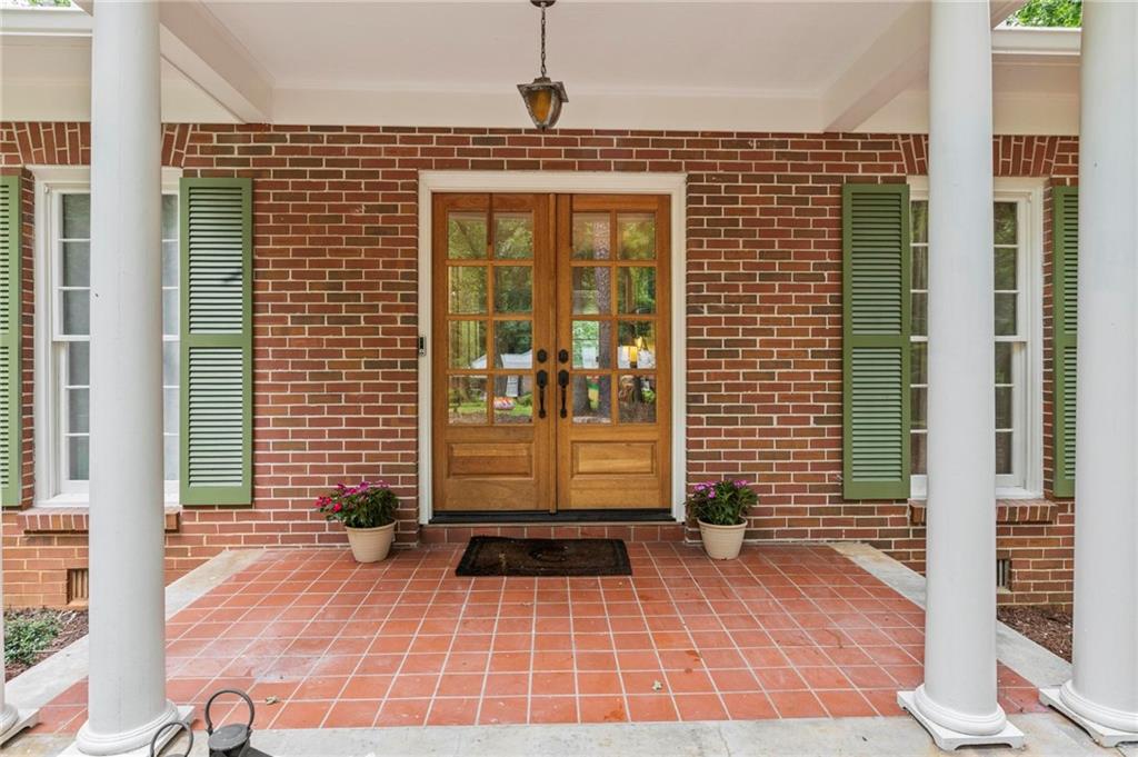 2373 Oxbow Circle
