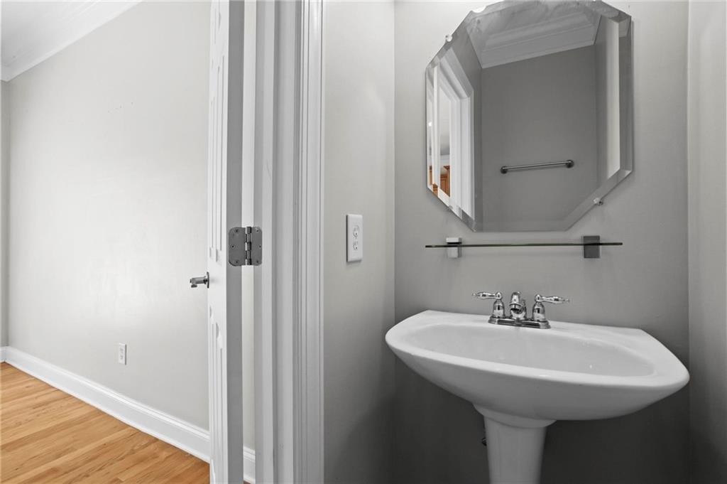 244 16th Street NW Unit 15