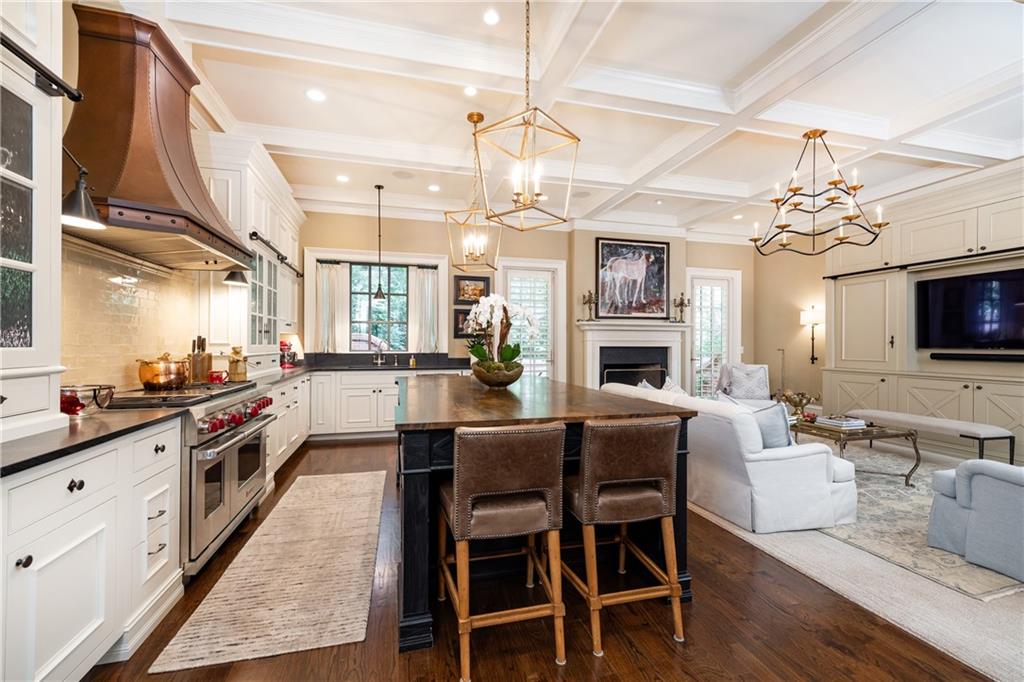 39 W Wesley Road NW Unit 4