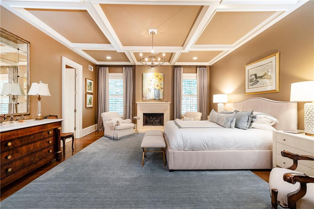 39 W Wesley Road NW Unit 4
