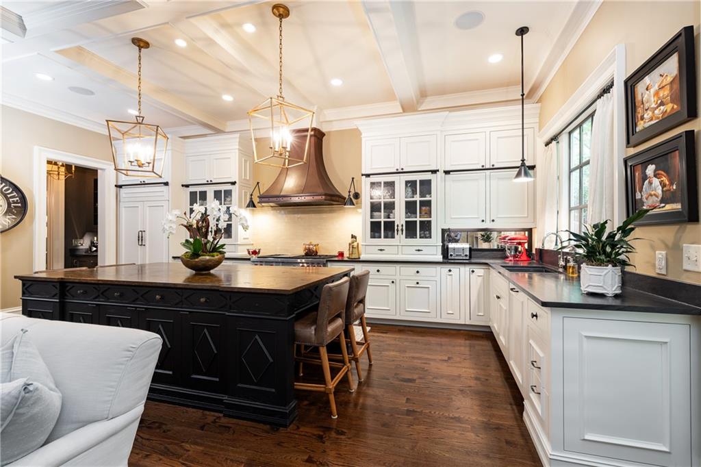 39 W Wesley Road NW Unit 4