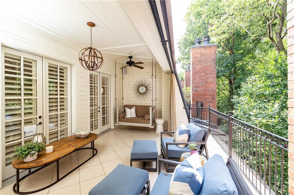 39 W Wesley Road NW Unit 4
