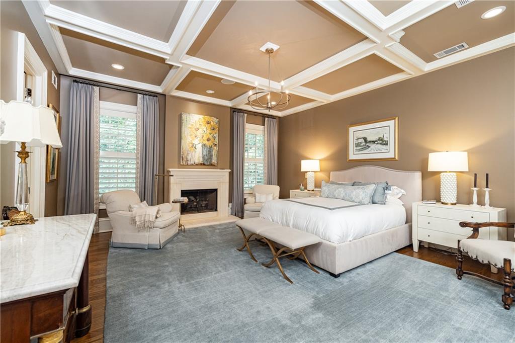 39 W Wesley Road NW Unit 4