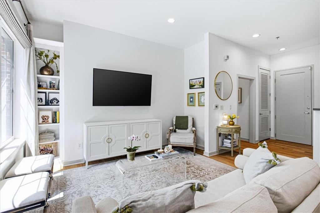1430 Dresden Drive NE Unit 240