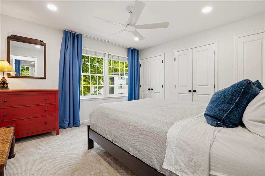 68 Monet Court NW