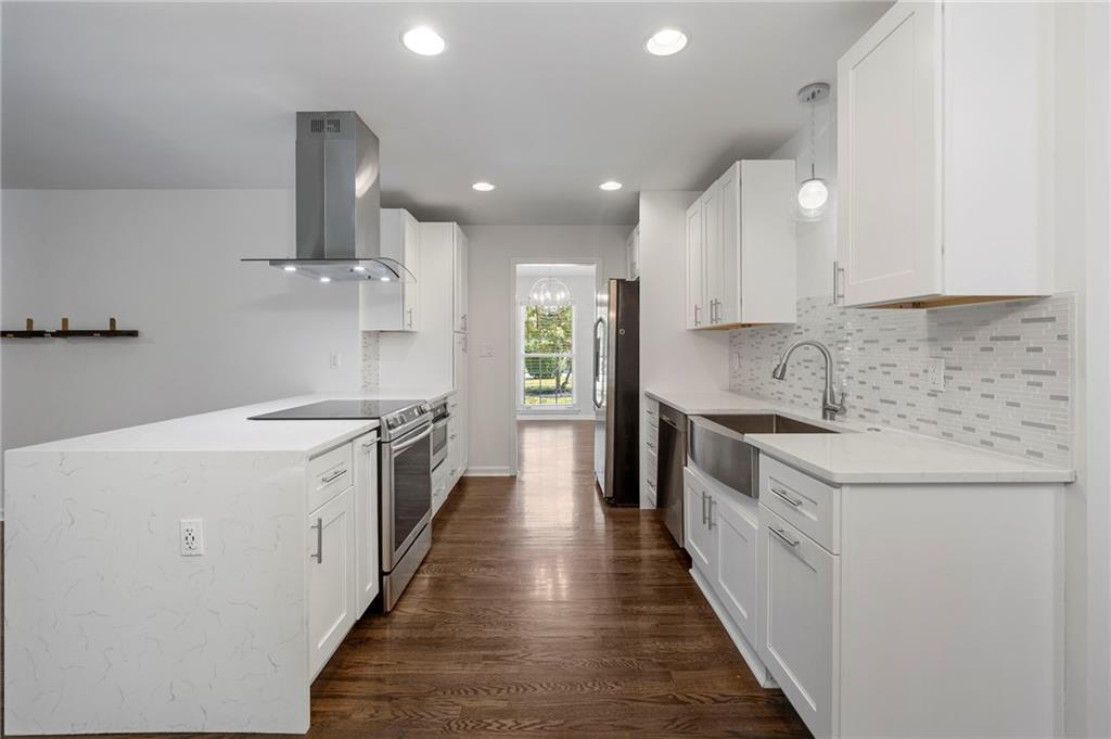 3434 Palace Court