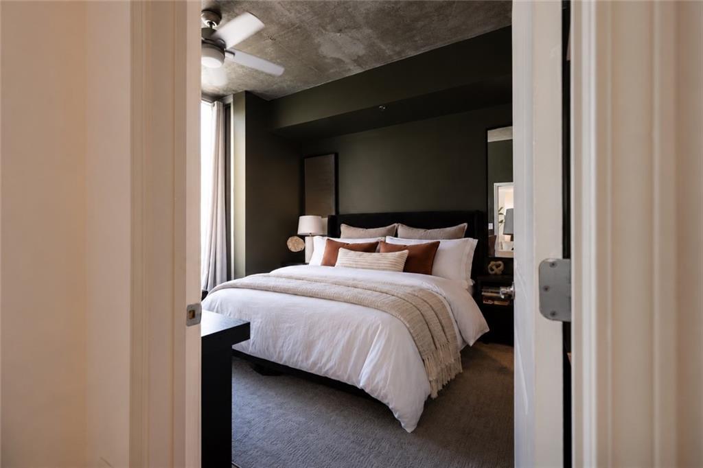 950 W Peachtree Street NW Unit 814