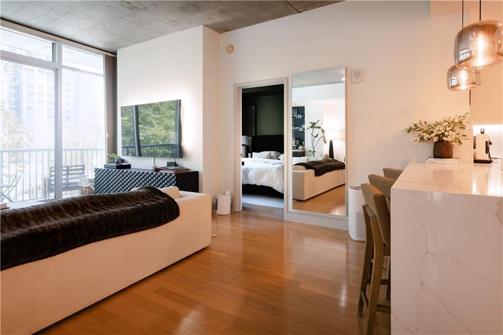 950 W Peachtree Street NW Unit 814
