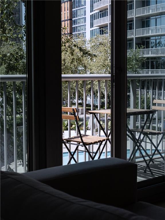 950 W Peachtree Street NW Unit 814