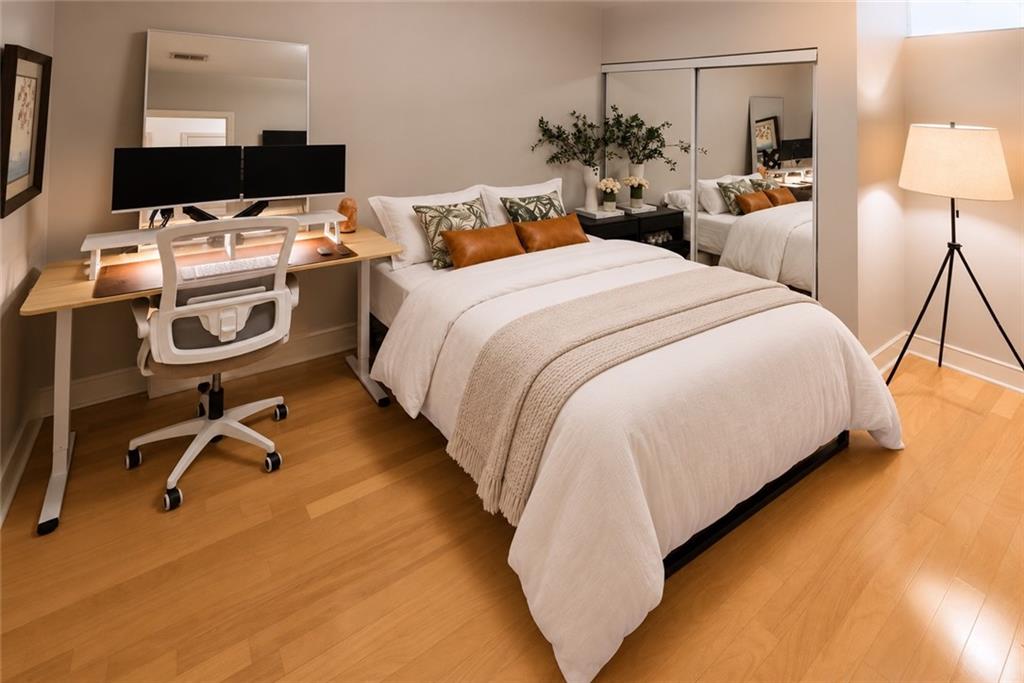 950 W Peachtree Street NW Unit 814