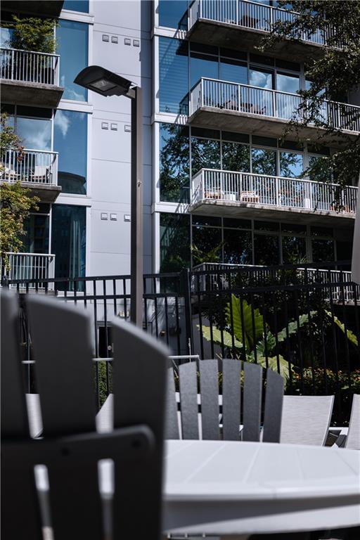 950 W Peachtree Street NW Unit 814