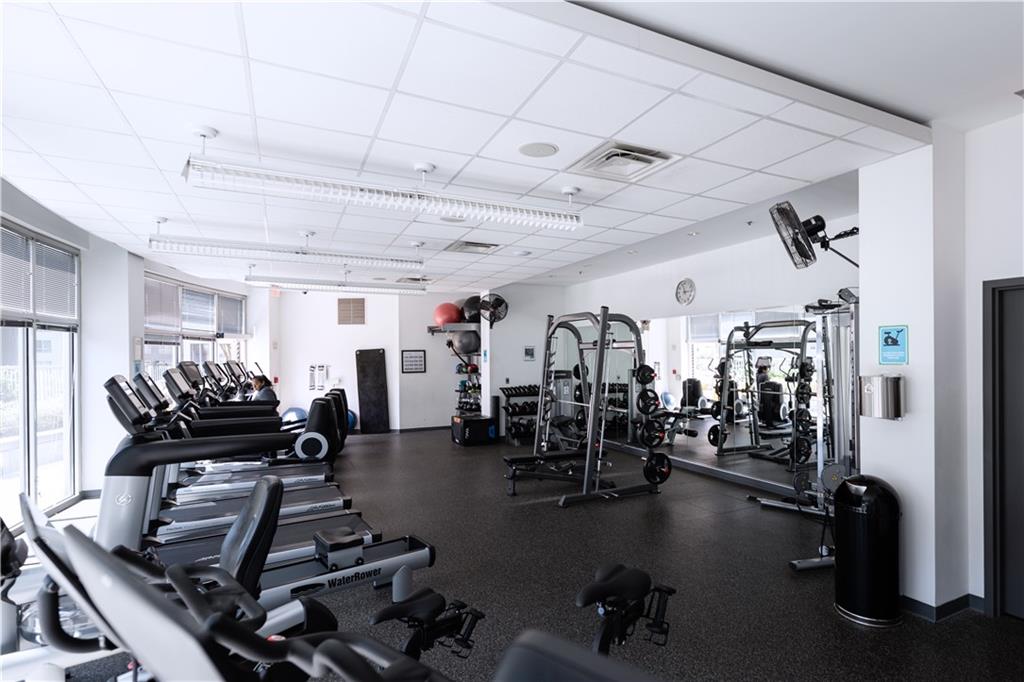 950 W Peachtree Street NW Unit 814