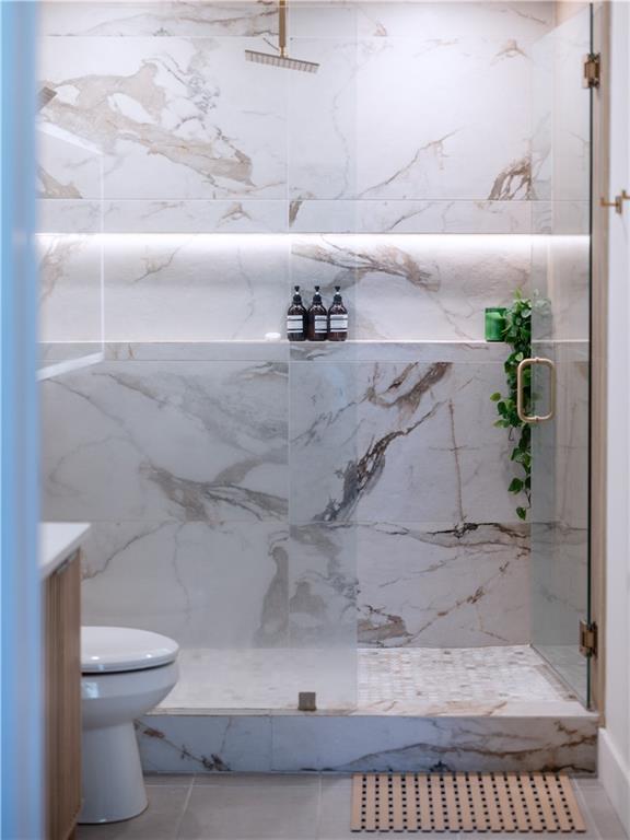 950 W Peachtree Street NW Unit 814