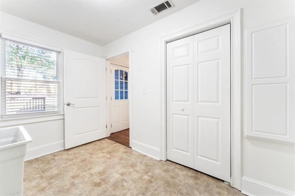 198 Watson Circle Southeast