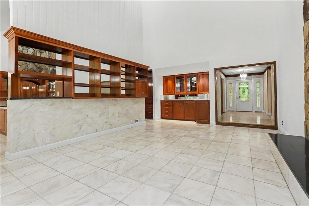 9270 Riverclub Parkway NE