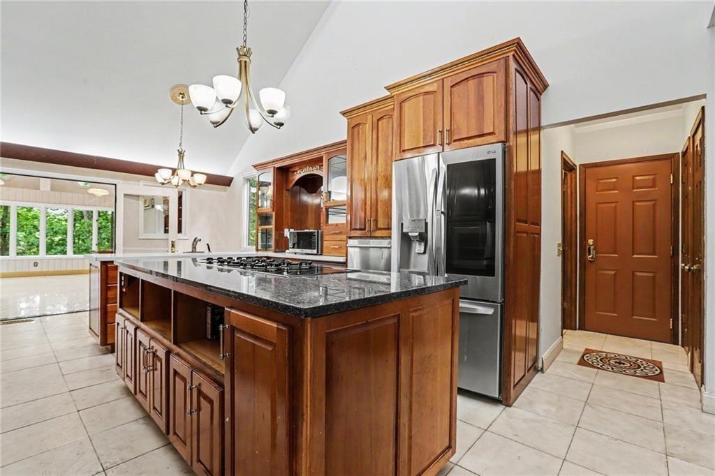 9270 Riverclub Parkway NE