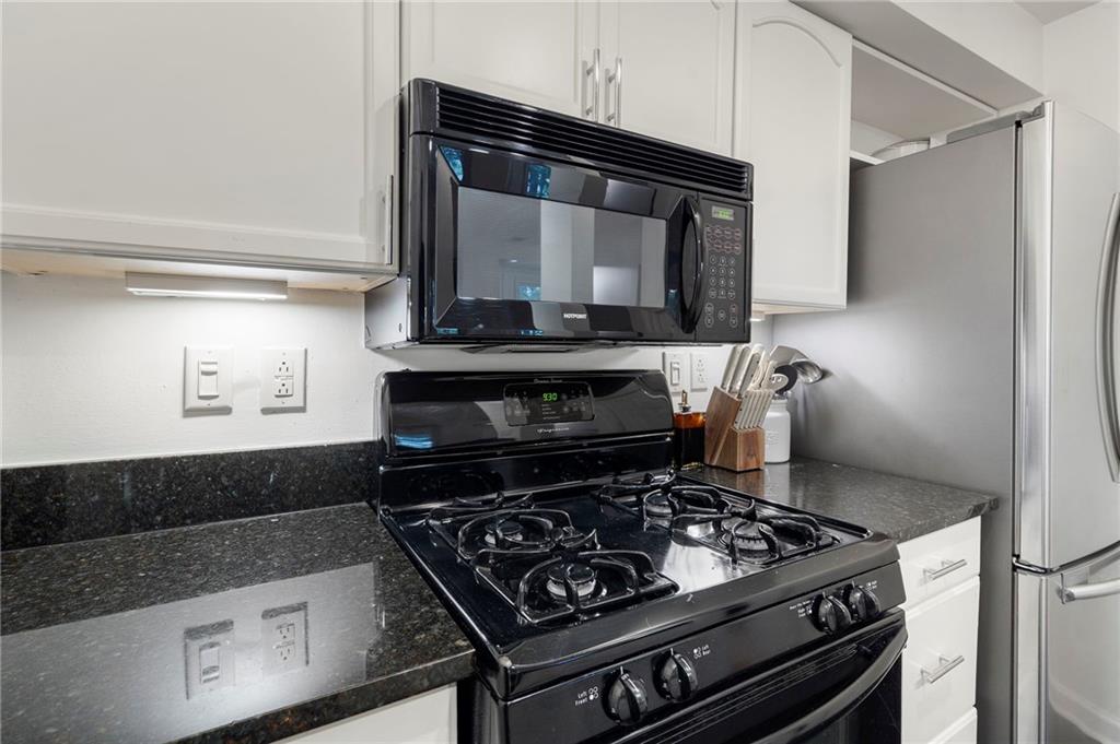 2840 Peachtree Road NW Unit 411