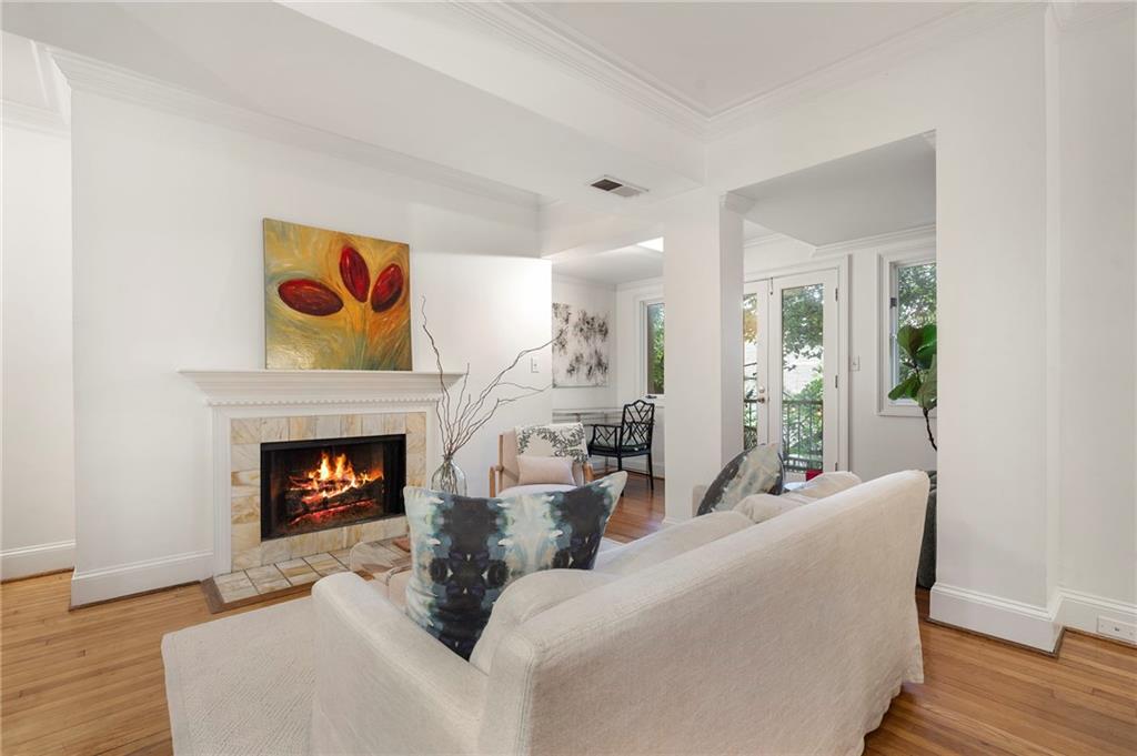 2840 Peachtree Road NW Unit 411