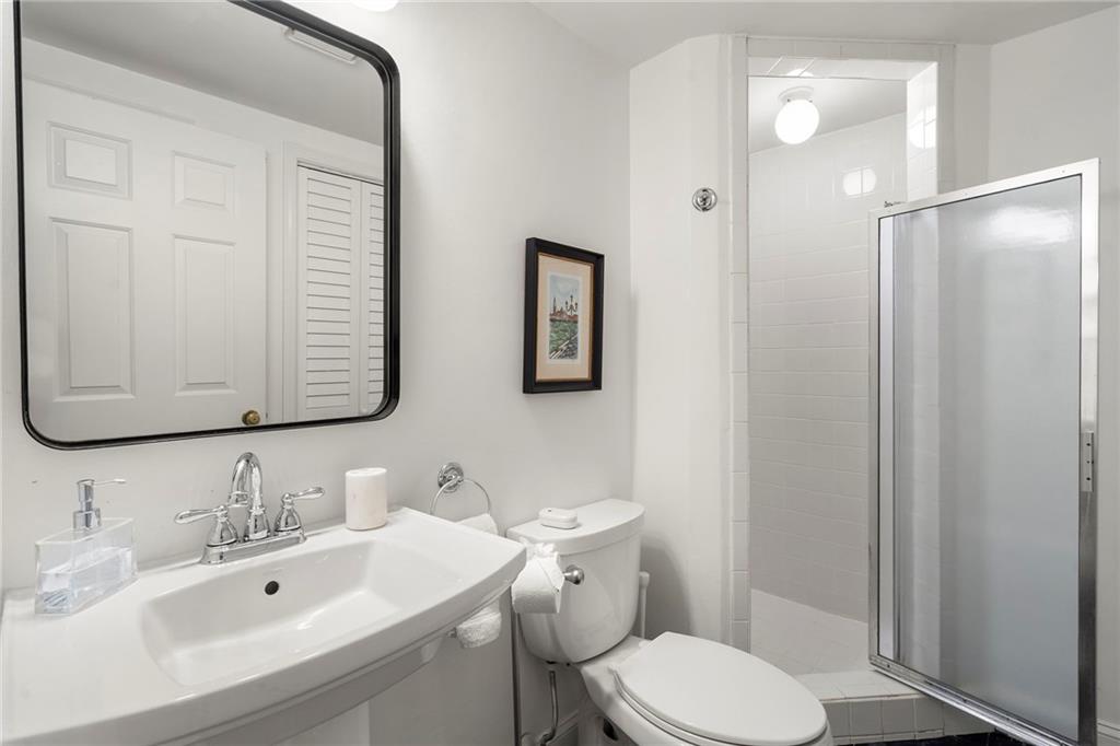 2840 Peachtree Road NW Unit 411