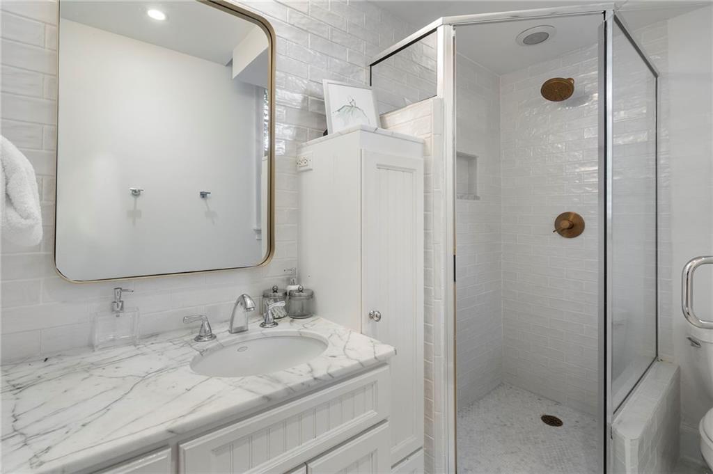2840 Peachtree Road NW Unit 411