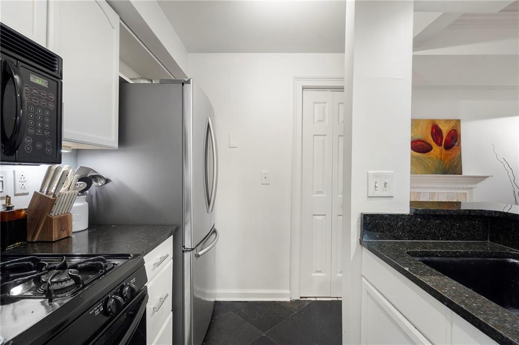 2840 Peachtree Road NW Unit 411