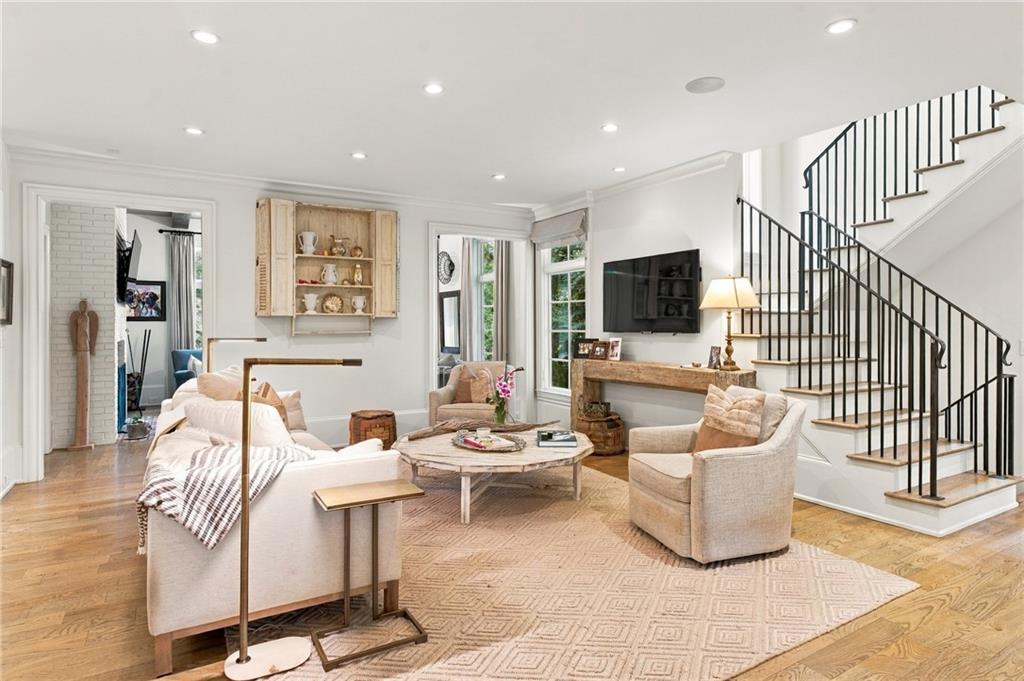 323 Blanton Road NW