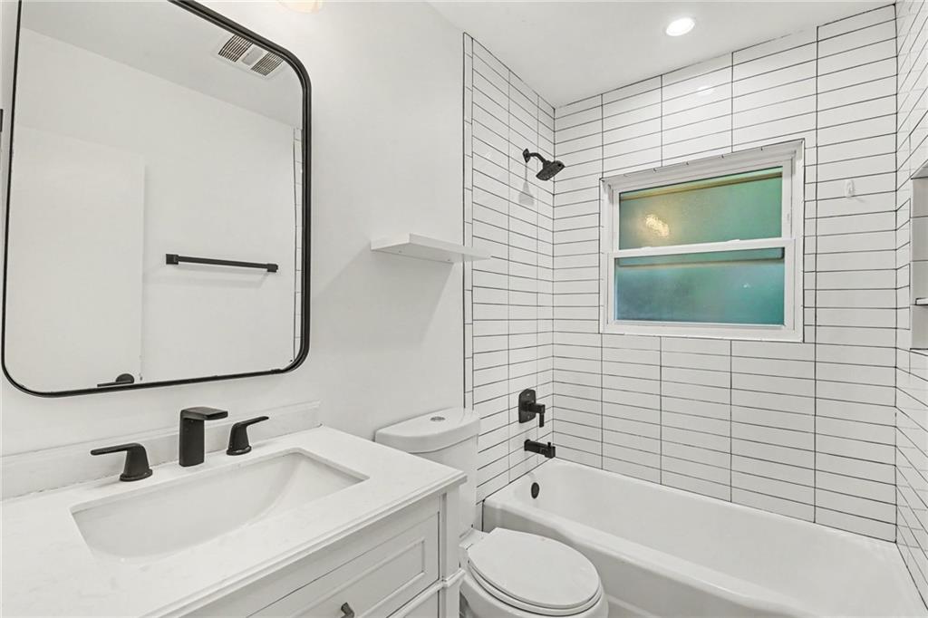 2240 Stephen Long Drive NE Unit B