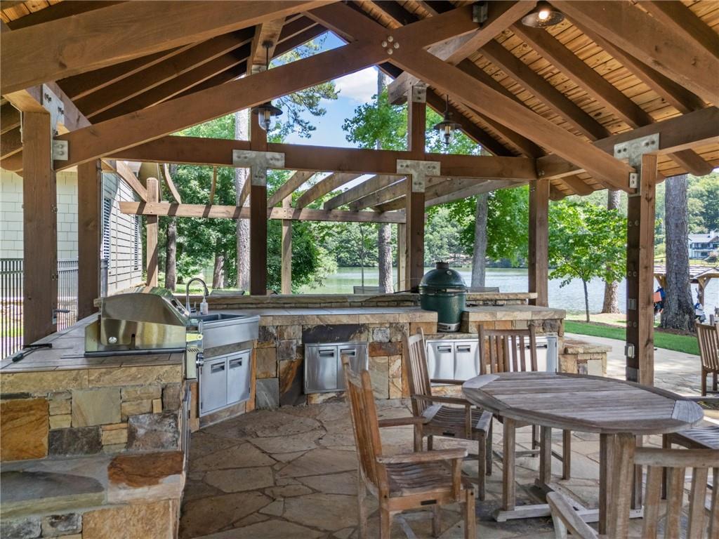 35 Paddleboat Lane