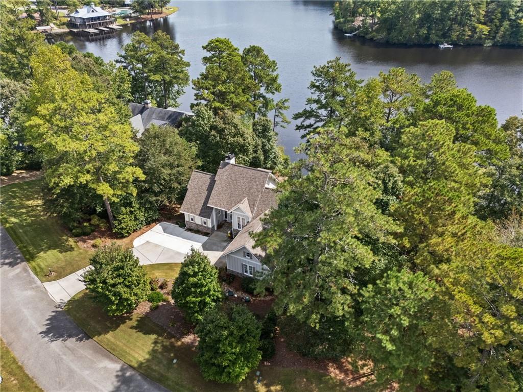 35 Paddleboat Lane