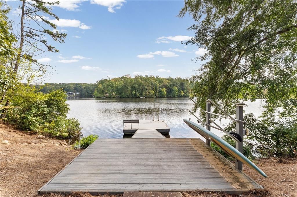 35 Paddleboat Lane