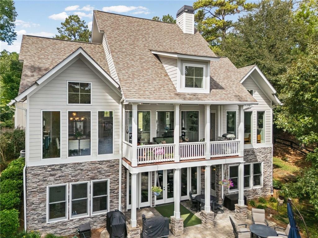 35 Paddleboat Lane