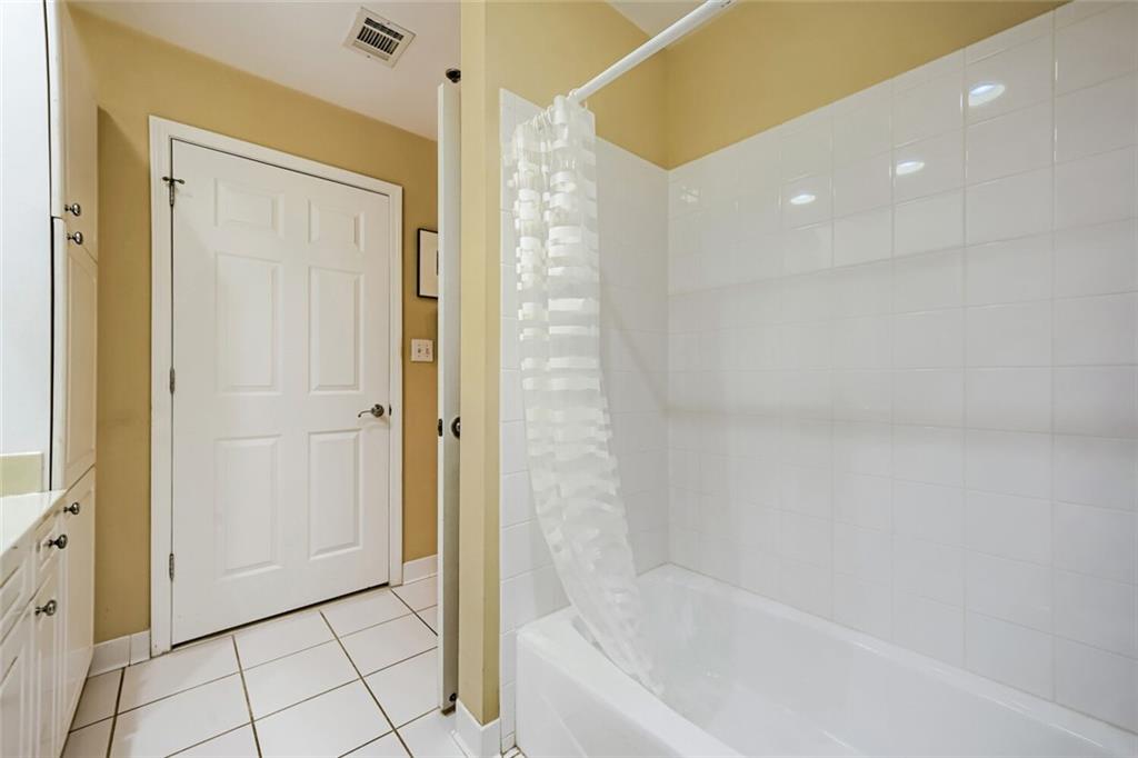 50 Biscayne Drive NW Unit 4103