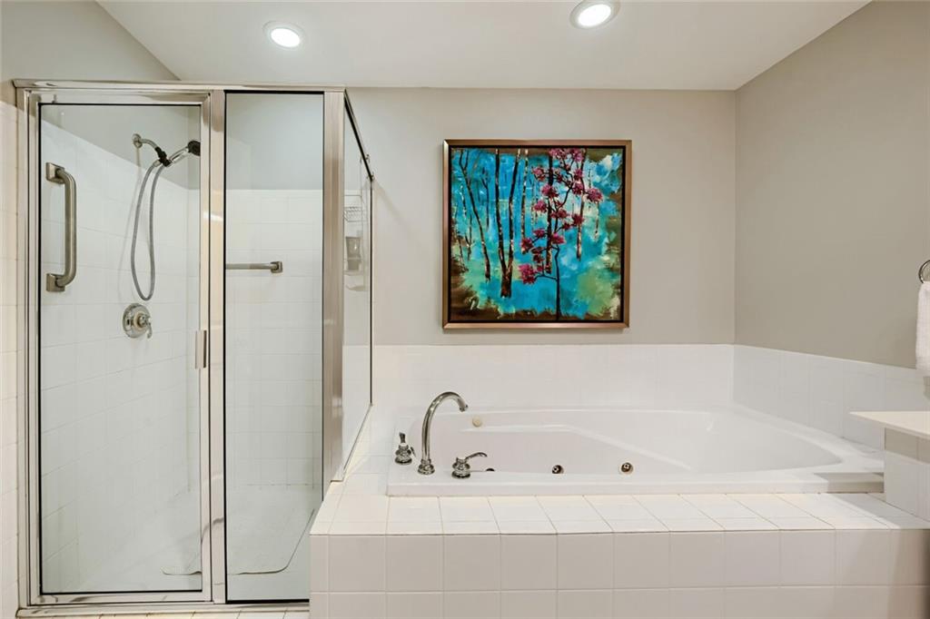 50 Biscayne Drive NW Unit 4103