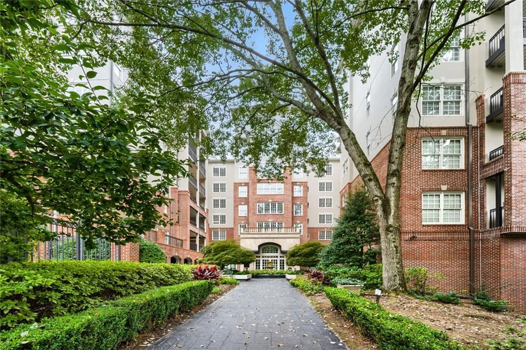 50 Biscayne Drive NW Unit 4103