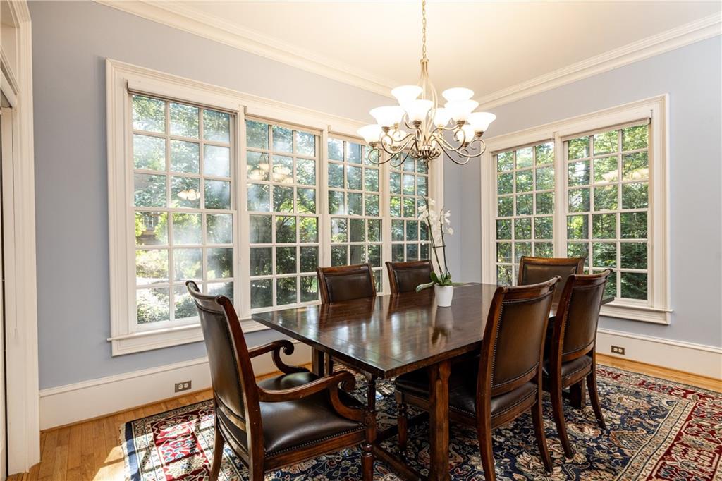 835 Glengate Place