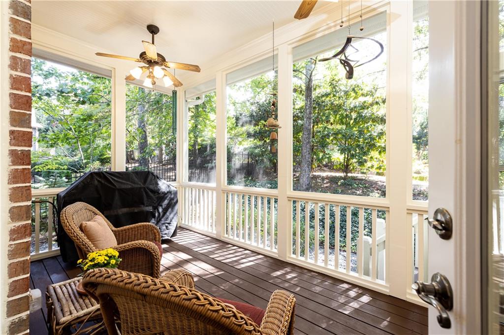 835 Glengate Place