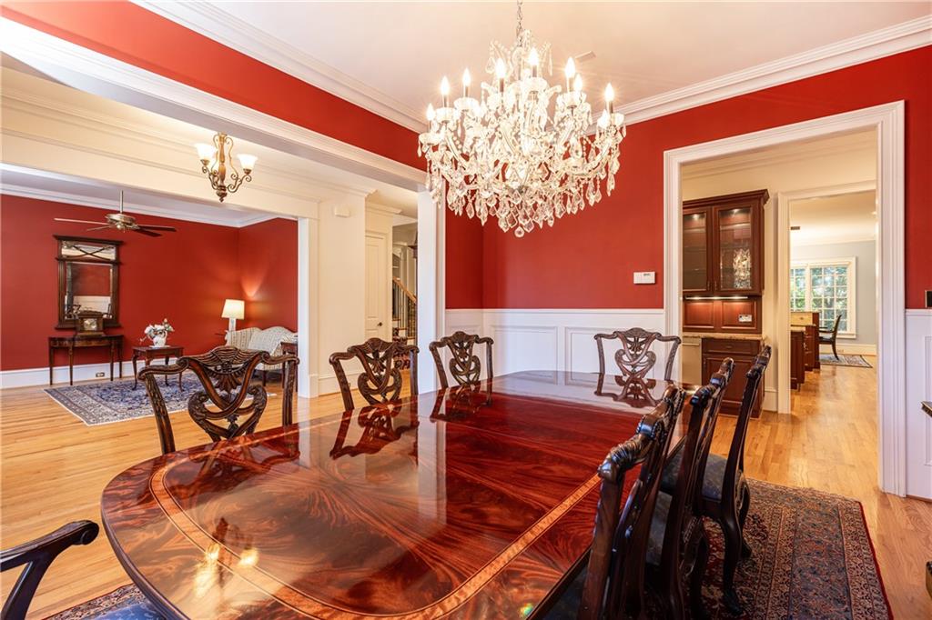 835 Glengate Place