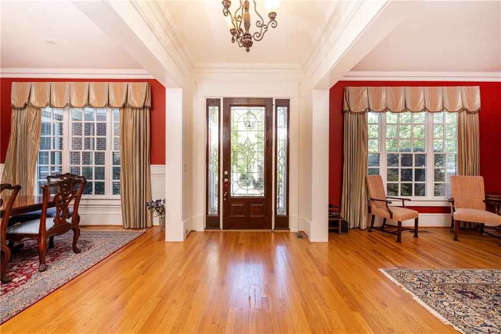 835 Glengate Place